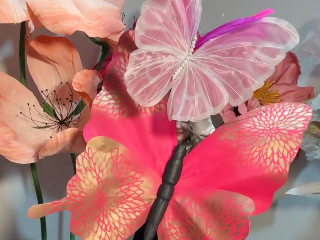 Farfalle giganti in gomma EVA e organza