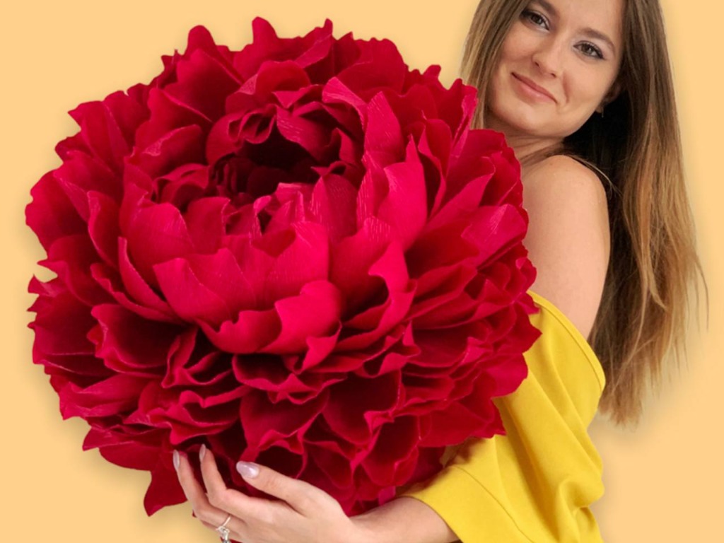 Peonia gigante in carta crespa